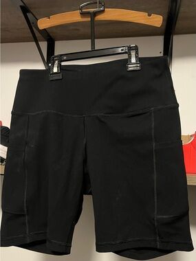High-Waist Black Bike Shorts with Side Pockets